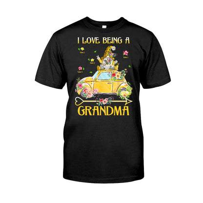 I Love Being A Grandma - Personalized T-shirt and Hoodie