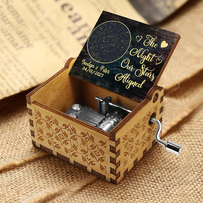 The Night We Met - Couple gift for boyfriend, girlfriend, wife, husband - Personalized Hand Crank Music Box