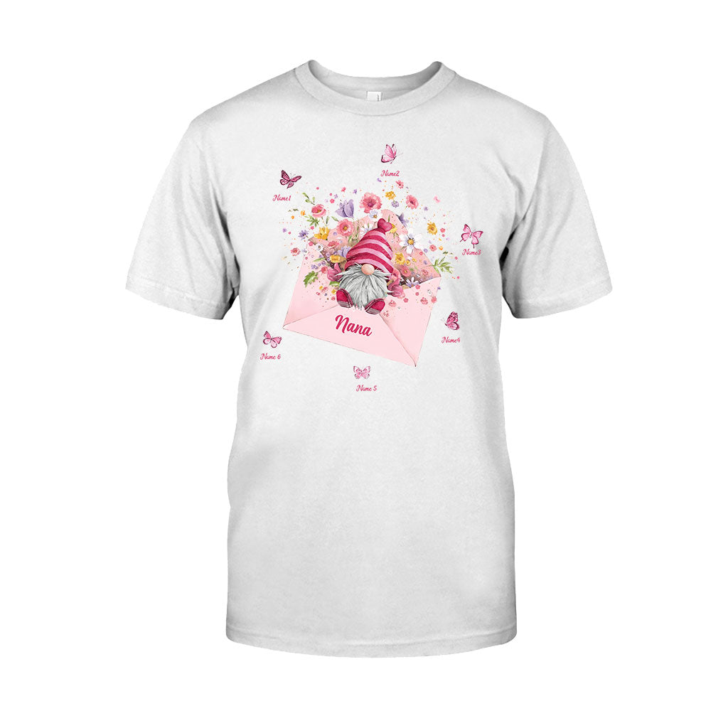 I Love Being A Nana - Personalized Grandma T-shirt and Hoodie