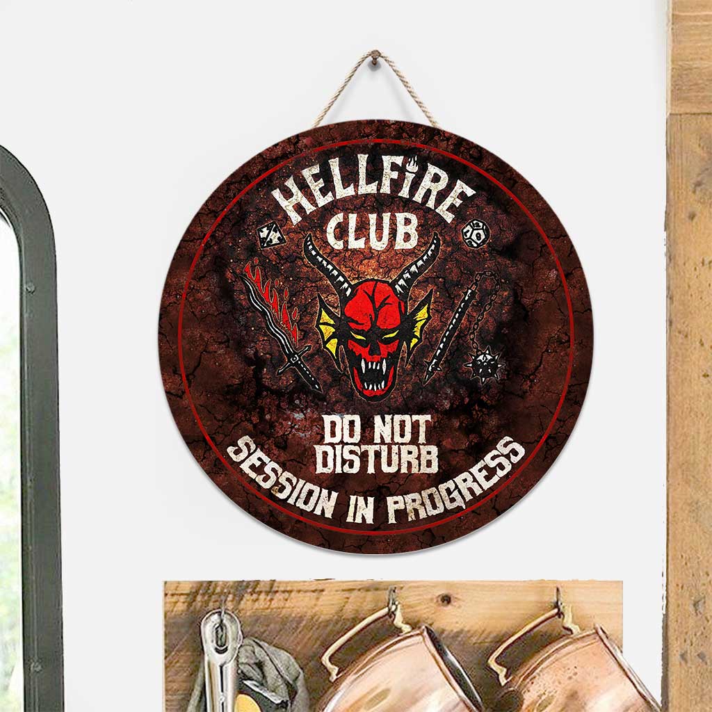 Do Not Disturb - Stranger Things Round Wood Sign