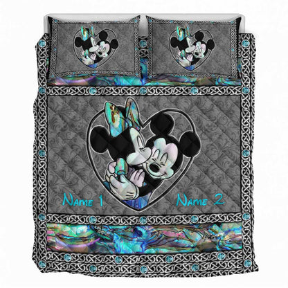 So Many In The Mystery - Personalized Mouse Quilt Set