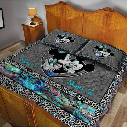 So Many In The Mystery - Personalized Mouse Quilt Set