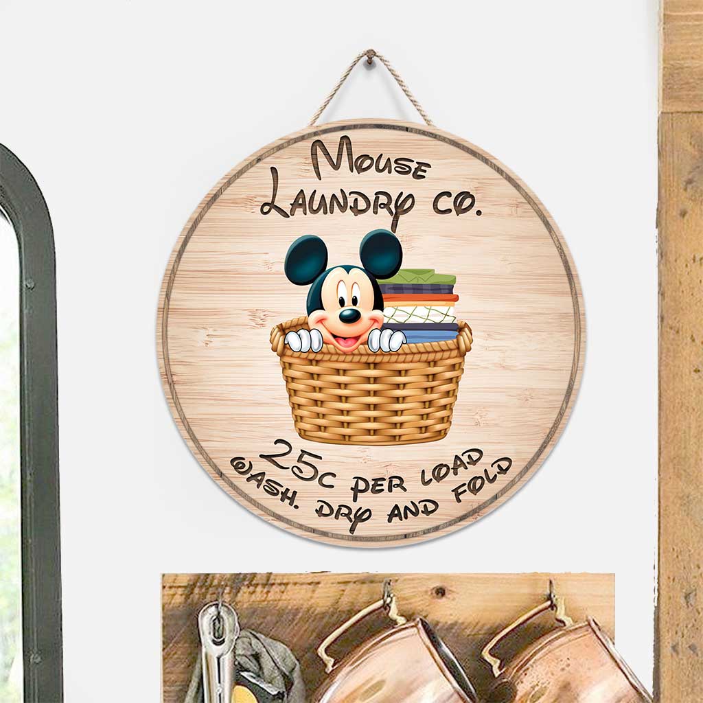 Laundry Co Mouse - Round Wood Sign