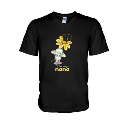 I Love Being A Nana - Personalized Mother's Day Grandma T-shirt and Hoodie