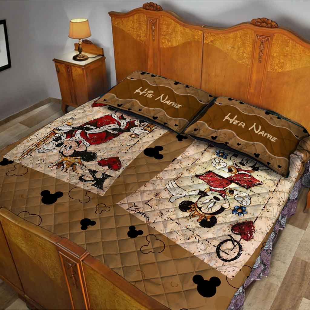 His Queen Her King - Personalized Couple Mouse Quilt Set With Leather Pattern Print