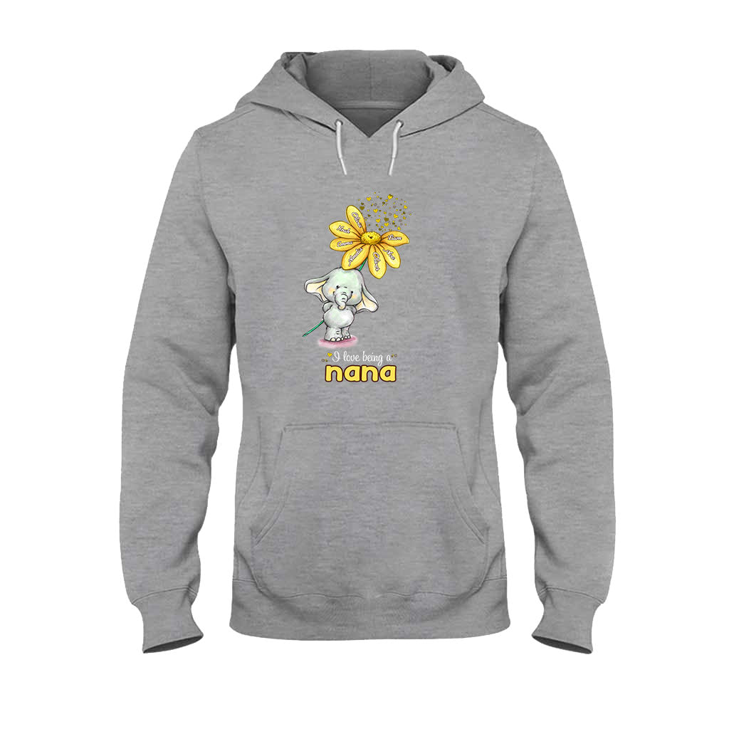 I Love Being A Nana - Personalized Mother's Day Grandma T-shirt and Hoodie