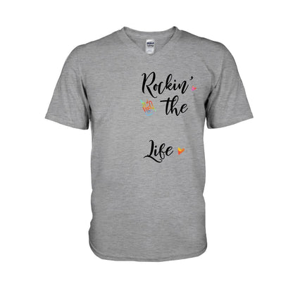 Rockin' The Nana Life - Personalized Grandma T-shirt and Hoodie 0921